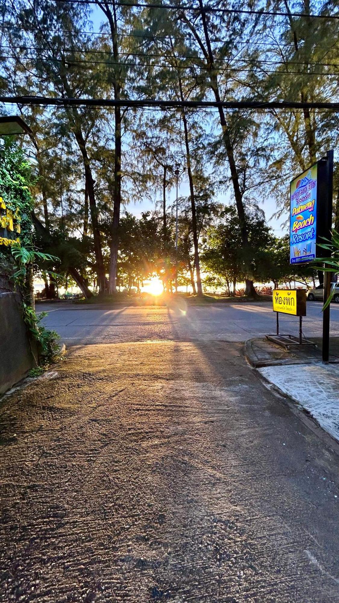 Pakmeng Beach Resort Exterior photo